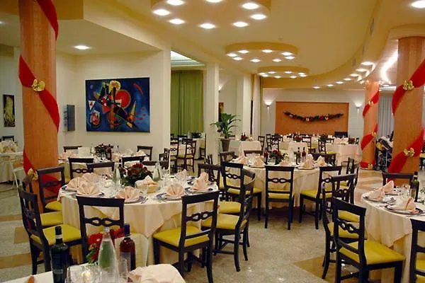 Thàlas Club Hotel 4*